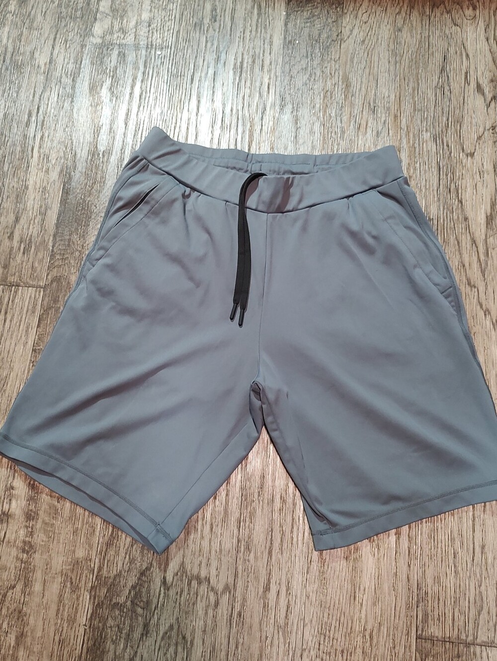 32 Degree Cool Men's Grey Drawstring Performance Shorts Size M